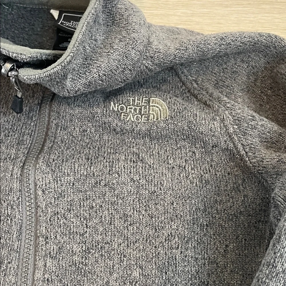 The North Face Women's Charcoal Ski Fleece Zip Up Small gray - Picture 4 of 9